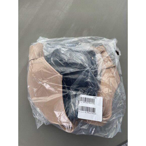 Rhonda Shear 2 Pack Molded Cup Bra with Wrap Back Size Medium Black Beige 665.9 - Picture 4 of 10